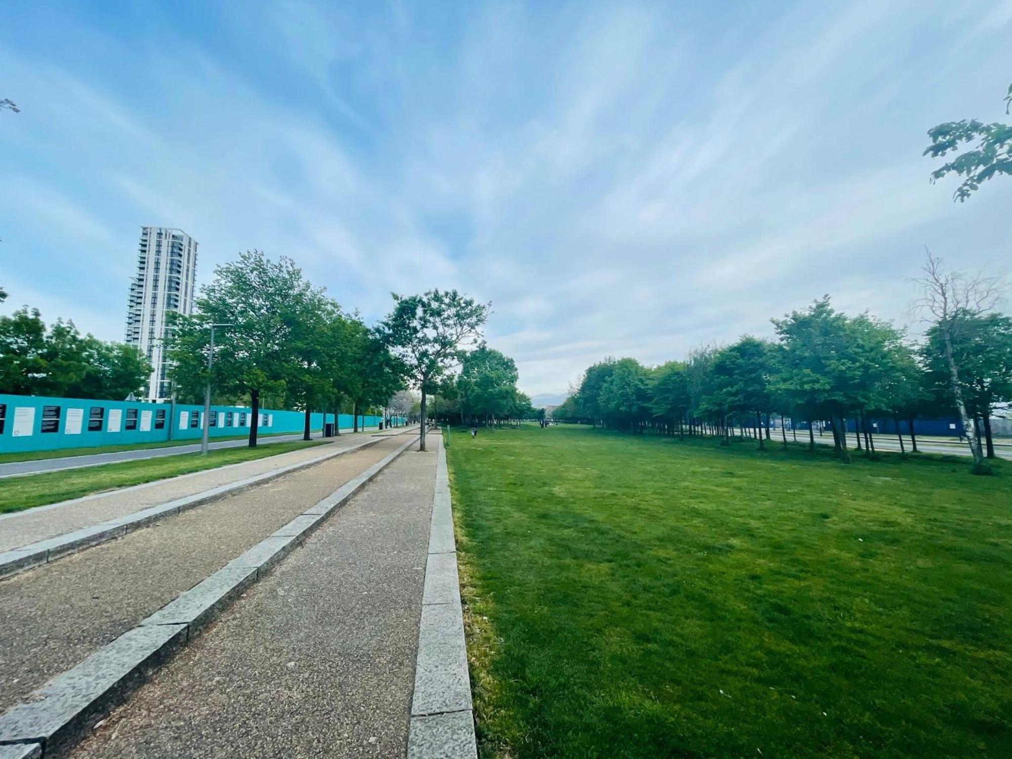 Greenwich Apartment With A River View & Balcony Near The 02 Arena & North Greenwich With Free Wifi & Fast Links Into Central ロンドン エクステリア 写真