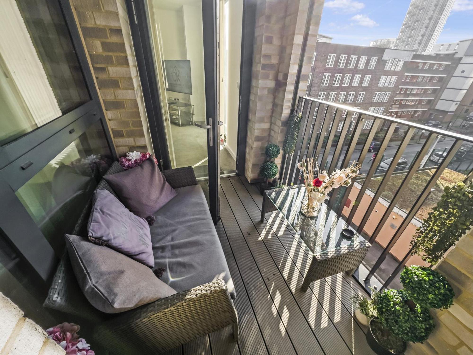 Greenwich Apartment With A River View & Balcony Near The 02 Arena & North Greenwich With Free Wifi & Fast Links Into Central ロンドン エクステリア 写真