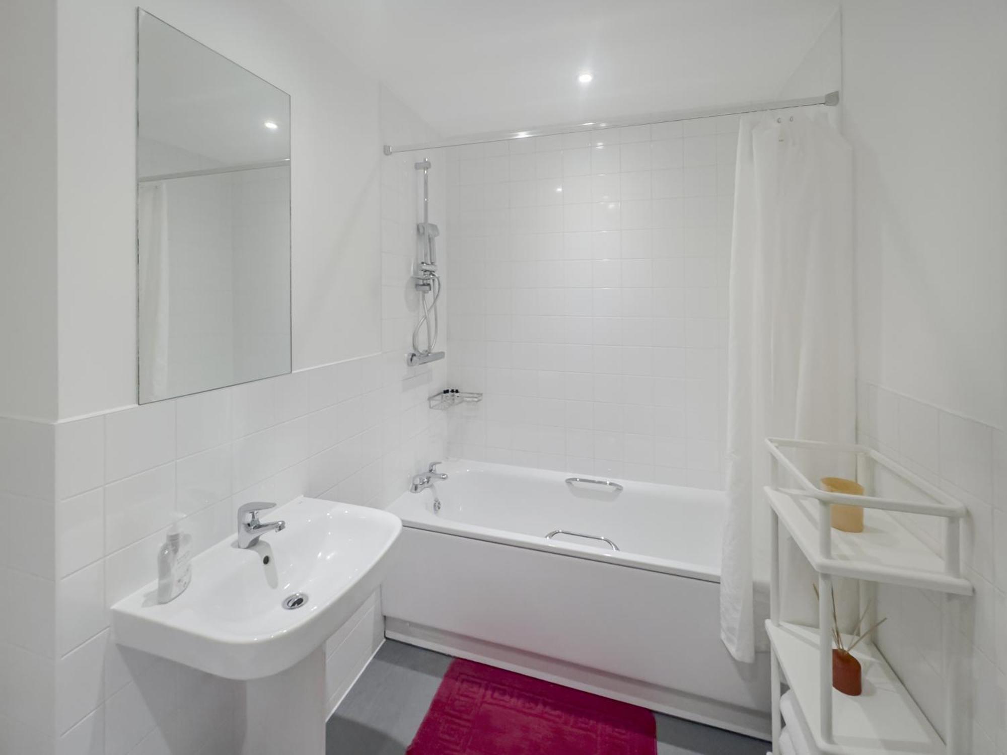 Greenwich Apartment With A River View & Balcony Near The 02 Arena & North Greenwich With Free Wifi & Fast Links Into Central ロンドン エクステリア 写真