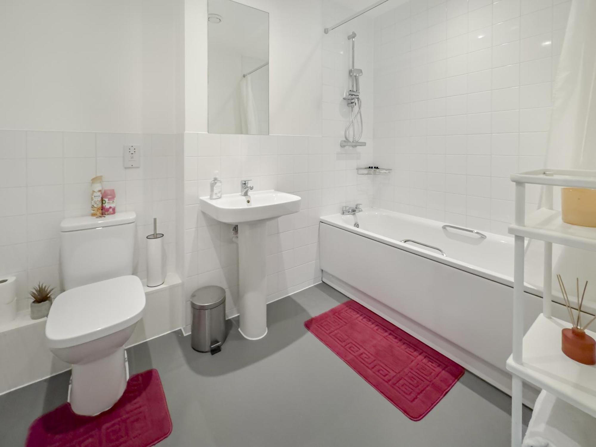 Greenwich Apartment With A River View & Balcony Near The 02 Arena & North Greenwich With Free Wifi & Fast Links Into Central ロンドン エクステリア 写真